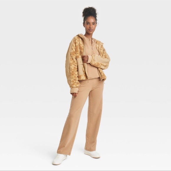 Joy Lab Tracksuit Tan Oversized Relaxed Fit Lounge Set Quarter Zip Large - Picture 2 of 13